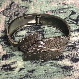 leaf bangle